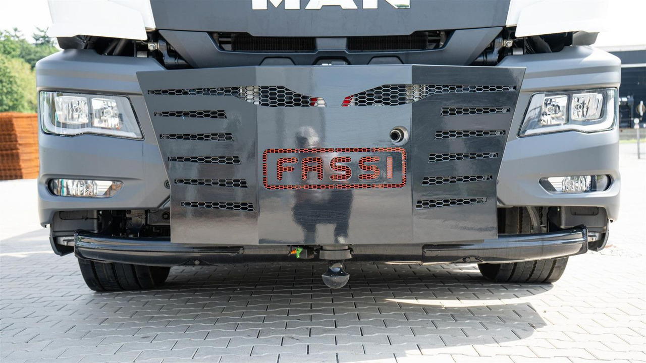 MAN 35.470 8x2 Kran F710 RA2.26 - Lastbil med kran: billede 3 MAN 35.470 8x2 Kran F710 RA2.26 - Lastbil med kran: billede 3