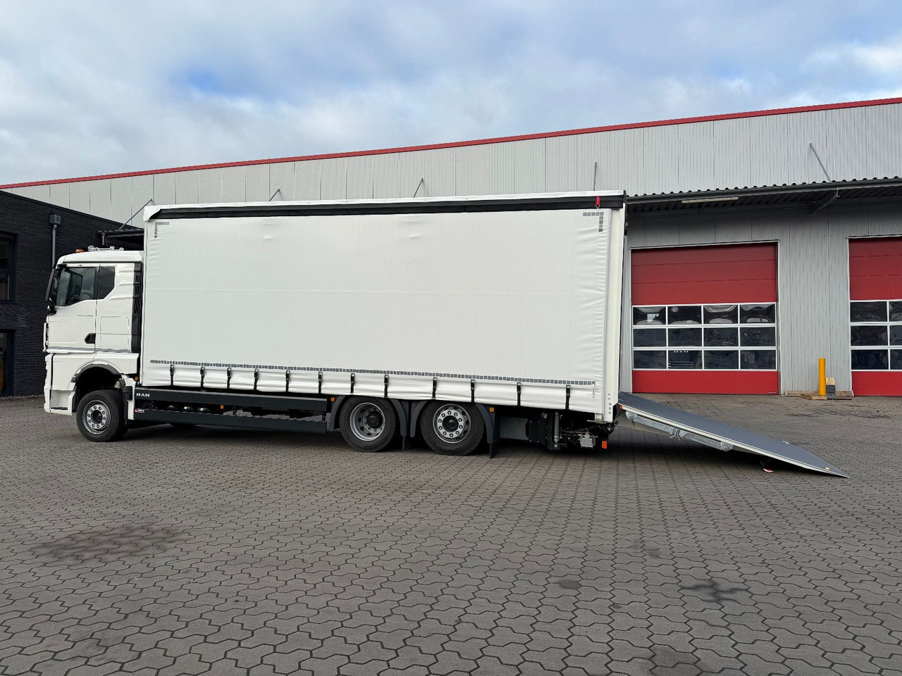 MAN TGX 26.440 6x2 LL Schwerlast Ladebordwand/Rampe - Bjærgningskøretøj: billede 2 MAN TGX 26.440 6x2 LL Schwerlast Ladebordwand/Rampe - Bjærgningskøretøj: billede 2
