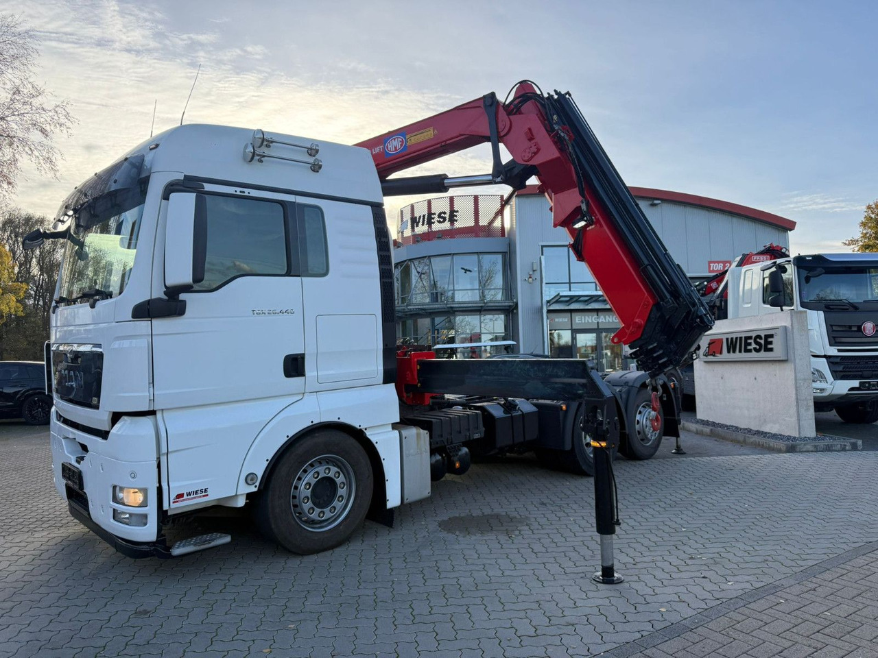 MAN TGX 26.440 6x2 mit HMF 3000-5 Kran Top Zustand - Lastbil med kran: billede 4 MAN TGX 26.440 6x2 mit HMF 3000-5 Kran Top Zustand - Lastbil med kran: billede 4