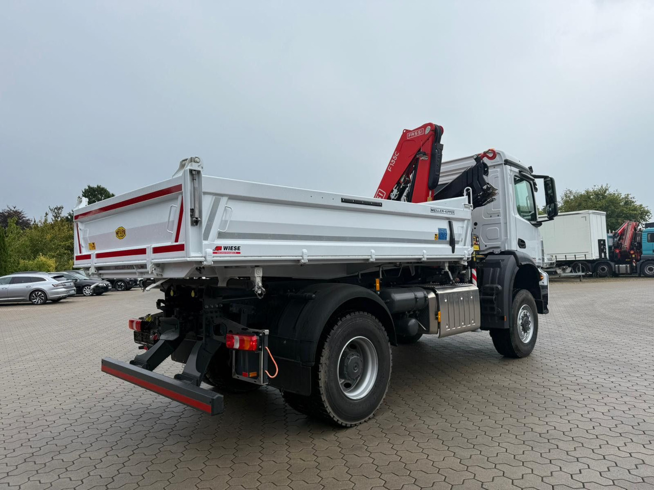 Mercedes-Benz Arocs 1835 4x4 Allrad Fassi F135 Kran Kipper - Tipvogn lastbil, Lastbil med kran: billede 4 Mercedes-Benz Arocs 1835 4x4 Allrad Fassi F135 Kran Kipper - Tipvogn lastbil, Lastbil med kran: billede 4