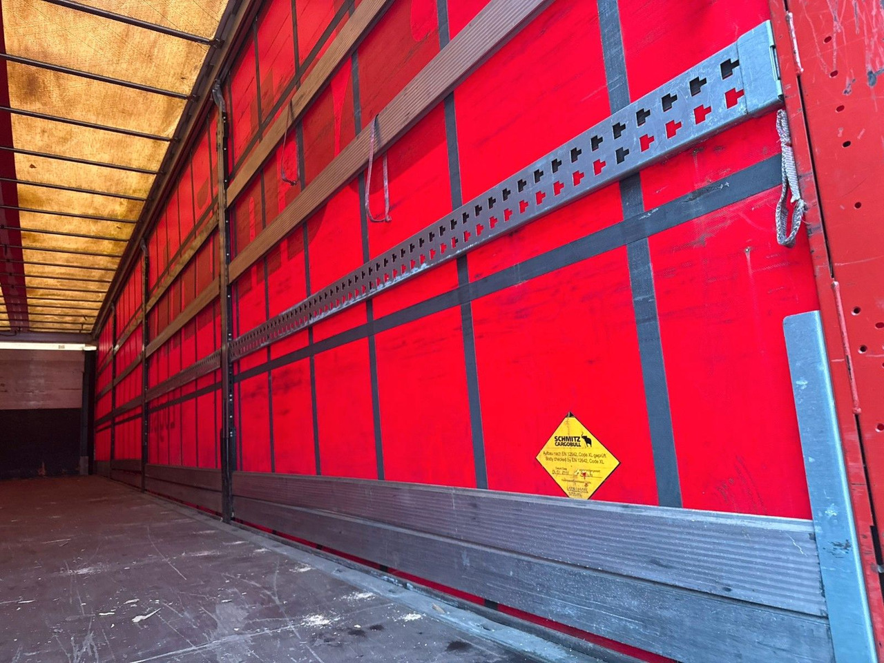 Leje en  Schmitz Cargobull Speed-Curtainsider - Top Zustand Schmitz Cargobull Speed-Curtainsider - Top Zustand: billede 11