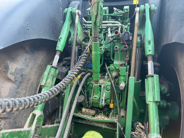 JOHN DEERE 6215R - Traktor: billede 5 JOHN DEERE 6215R - Traktor: billede 5