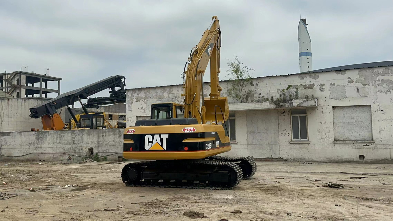 CATERPILLAR 320BL - Bæltegravemaskine: billede 3 CATERPILLAR 320BL - Bæltegravemaskine: billede 3