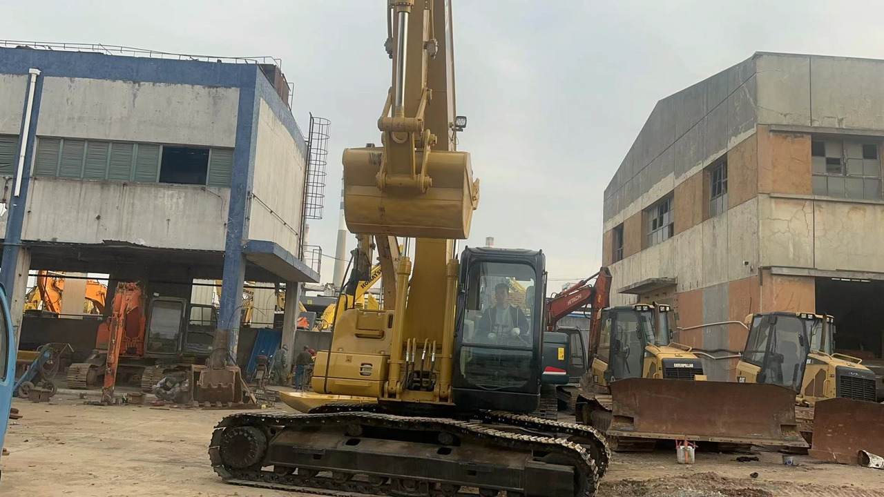 CATERPILLAR 320C - Bæltegravemaskine: billede 5 CATERPILLAR 320C - Bæltegravemaskine: billede 5