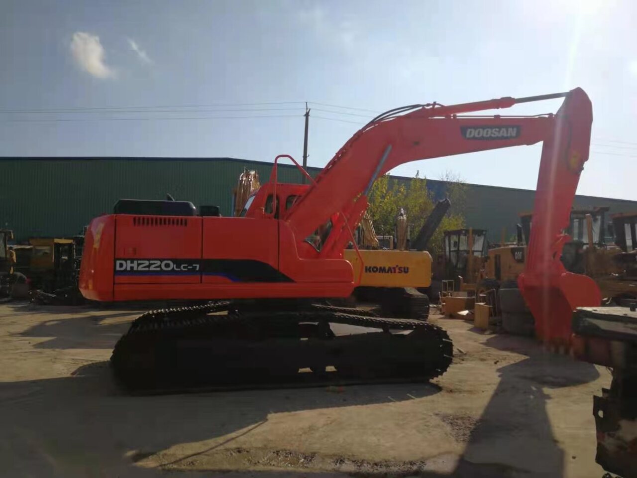 DOOSAN DH220LC - Bæltegravemaskine: billede 2 DOOSAN DH220LC - Bæltegravemaskine: billede 2