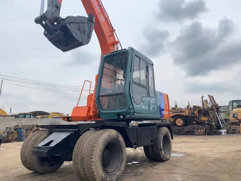 HITACHI EX120WD - Hjulgravemaskine: billede 3 HITACHI EX120WD - Hjulgravemaskine: billede 3