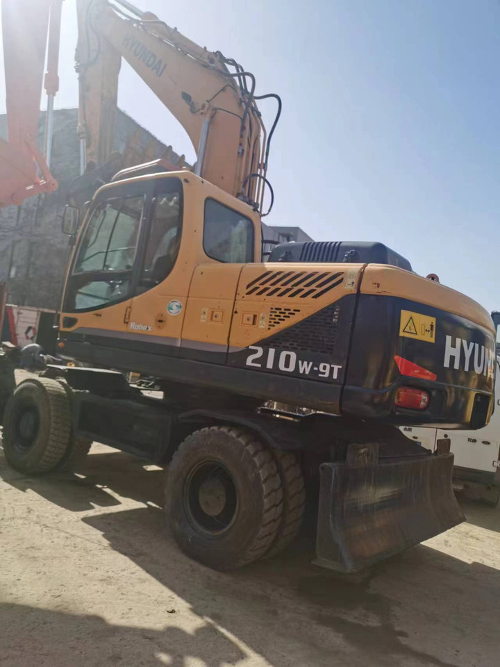 HYUNDAI R210W-9 - Hjulgravemaskine: billede 4 HYUNDAI R210W-9 - Hjulgravemaskine: billede 4