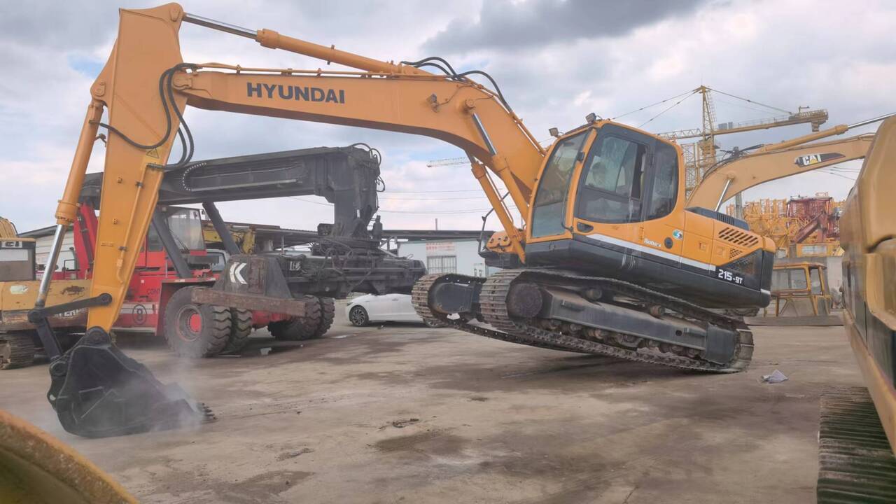HYUNDAI R215-9T - Bæltegravemaskine: billede 4 HYUNDAI R215-9T - Bæltegravemaskine: billede 4