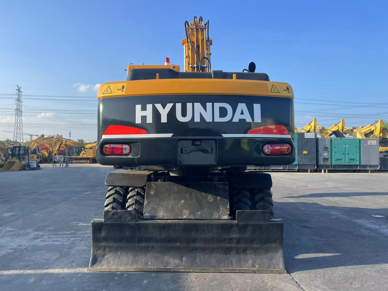 Hyundai R210W-9 - Hjulgravemaskine: billede 4 Hyundai R210W-9 - Hjulgravemaskine: billede 4