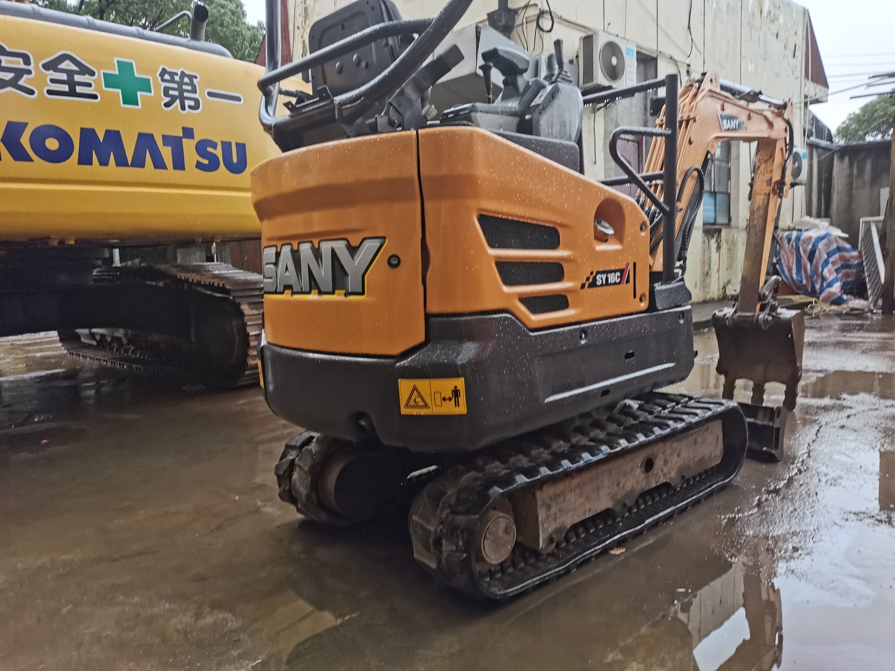 SANY SY16C -excavator - Bæltegravemaskine: billede 4 SANY SY16C -excavator - Bæltegravemaskine: billede 4
