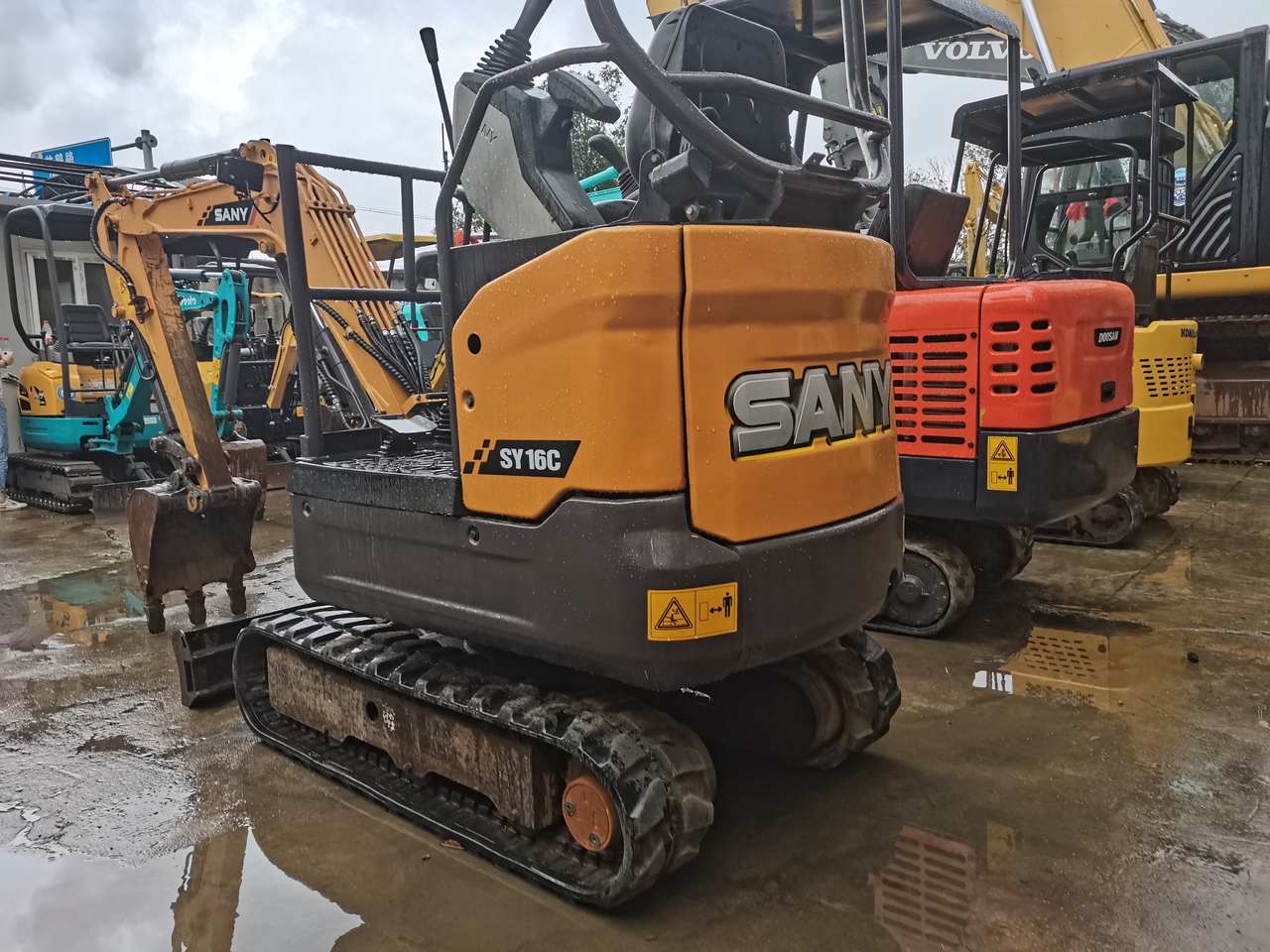 SANY SY16C -excavator - Bæltegravemaskine: billede 5 SANY SY16C -excavator - Bæltegravemaskine: billede 5