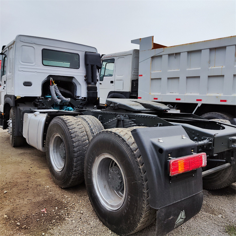 HOWO HOWO 6x4 375 tractor - Trækker: billede 3 HOWO HOWO 6x4 375 tractor - Trækker: billede 3