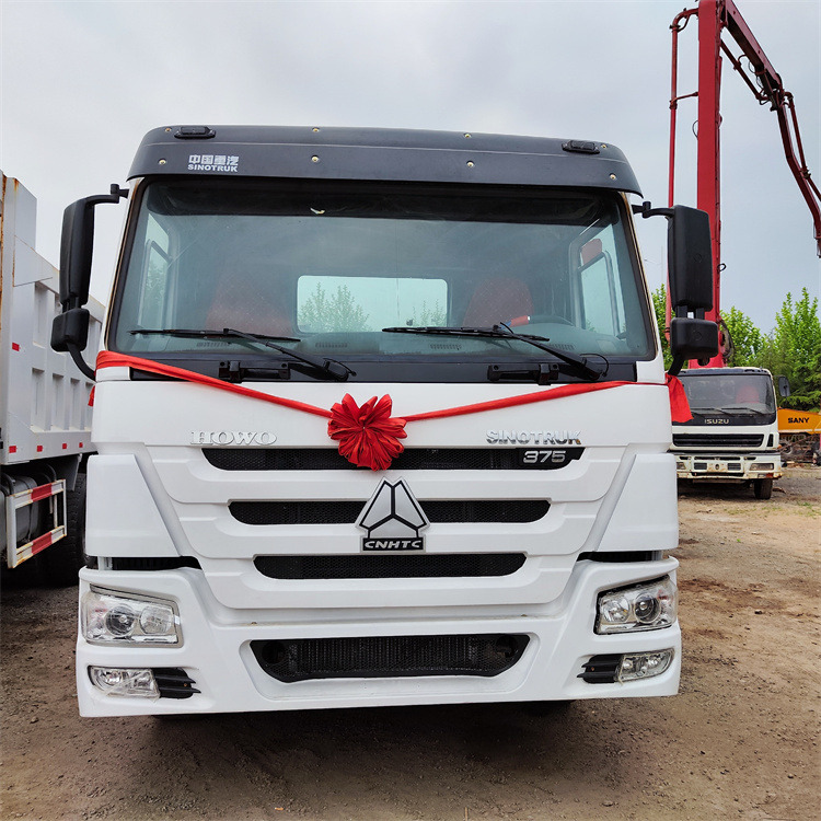 HOWO HOWO 6x4 375 tractor - Trækker: billede 2 HOWO HOWO 6x4 375 tractor - Trækker: billede 2