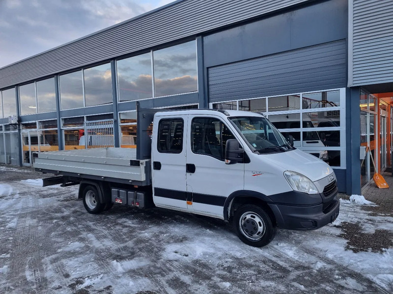 Iveco Daily 40C15 3.0D Open laadbak DC 7 pers GVW 3500 KG - Ladbil, Mandskabsbil: billede 1 Iveco Daily 40C15 3.0D Open laadbak DC 7 pers GVW 3500 KG - Ladbil, Mandskabsbil: billede 1