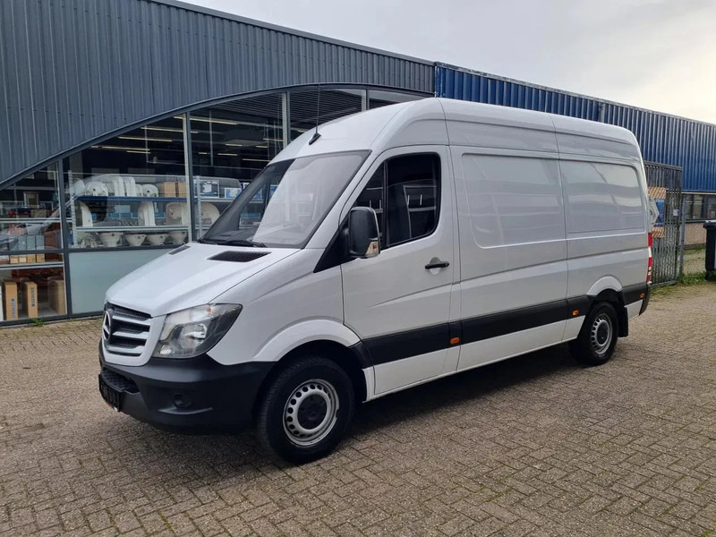 Mercedes-Benz Sprinter 314 CDI/ L2H2/ Aut./ Airco/ Camera/ Navi - Varevogn: billede 4 Mercedes-Benz Sprinter 314 CDI/ L2H2/ Aut./ Airco/ Camera/ Navi - Varevogn: billede 4