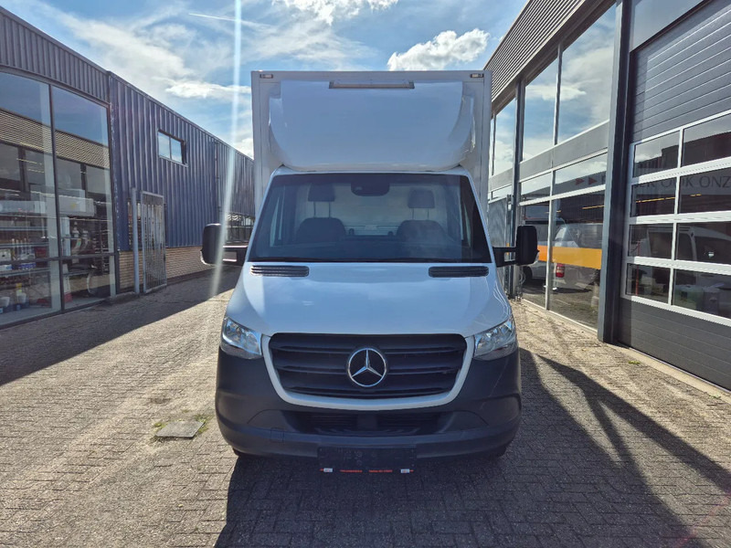 Mercedes-Benz Sprinter 516 CDI BE Clixtar/ Webasto/ 27 KUB/ Nutzlast 3.3T/ 073688 - Varebil med kasse: billede 4 Mercedes-Benz Sprinter 516 CDI BE Clixtar/ Webasto/ 27 KUB/ Nutzlast 3.3T/ 073688 - Varebil med kasse: billede 4