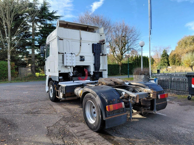 DAF XF 95.430 4x2 MANUAL ZF GEARBOX !! EURO 3 Engine !! - Trækker: billede 4 DAF XF 95.430 4x2 MANUAL ZF GEARBOX !! EURO 3 Engine !! - Trækker: billede 4