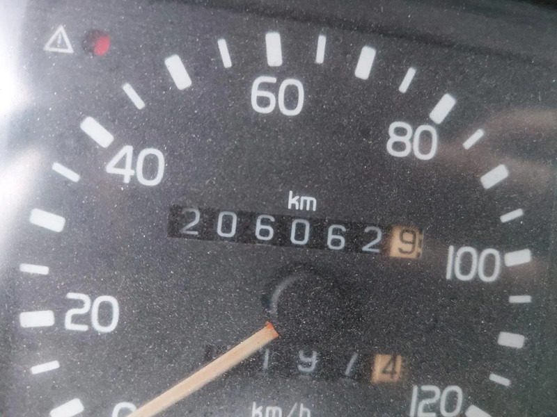 Trækker Volvo FH 12.380 MANUAL 3+3 GEARBOX: billede 15 Trækker Volvo FH 12.380 MANUAL 3+3 GEARBOX: billede 15