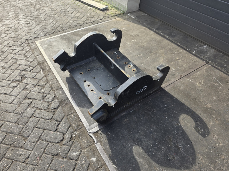 Adaptor plate cw55 caterpillar verachtert hammer crusher plate cw55 caterpillar - Hurtigskift: billede 2 Adaptor plate cw55 caterpillar verachtert hammer crusher plate cw55 caterpillar - Hurtigskift: billede 2