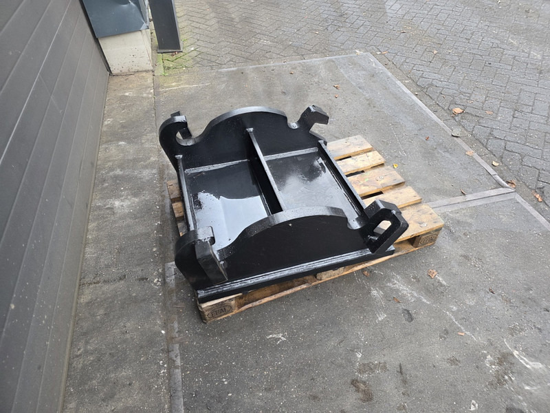 Kopplaat cw45 breedt adaptor plate verachtert cw 45 - Hurtigskift for Entreprenørmaskin: billede 3 Kopplaat cw45 breedt adaptor plate verachtert cw 45 - Hurtigskift for Entreprenørmaskin: billede 3