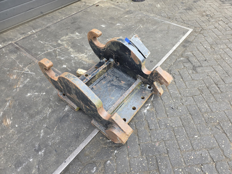 Kopplaat cw55s head plate cw55s verachtert adaptor plate - Hurtigskift for Entreprenørmaskin: billede 2 Kopplaat cw55s head plate cw55s verachtert adaptor plate - Hurtigskift for Entreprenørmaskin: billede 2