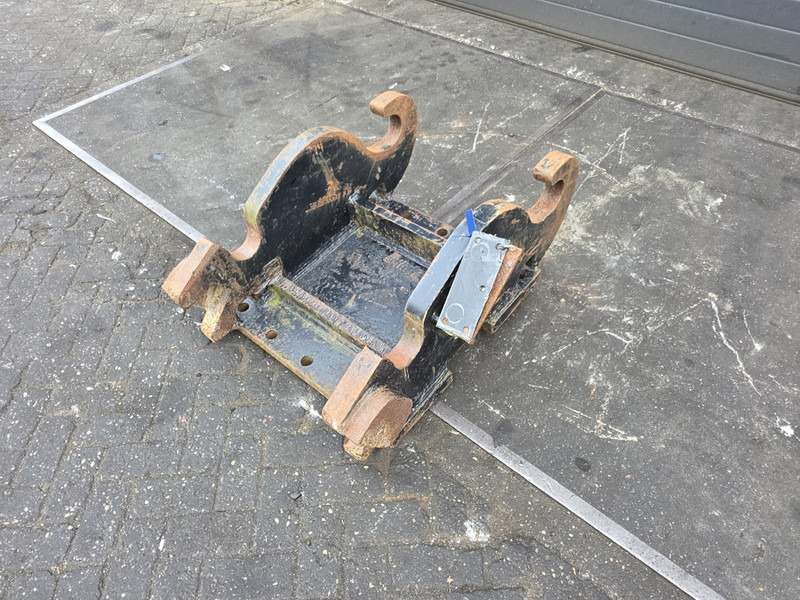 Kopplaat cw55s head plate cw55s verachtert adaptor plate - Hurtigskift for Entreprenørmaskin: billede 1 Kopplaat cw55s head plate cw55s verachtert adaptor plate - Hurtigskift for Entreprenørmaskin: billede 1