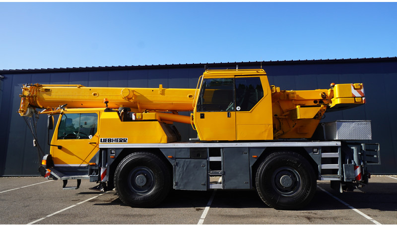 Liebherr LTM 1030-2.1 WITH JIB - Lastbil med kran: billede 1 Liebherr LTM 1030-2.1 WITH JIB - Lastbil med kran: billede 1