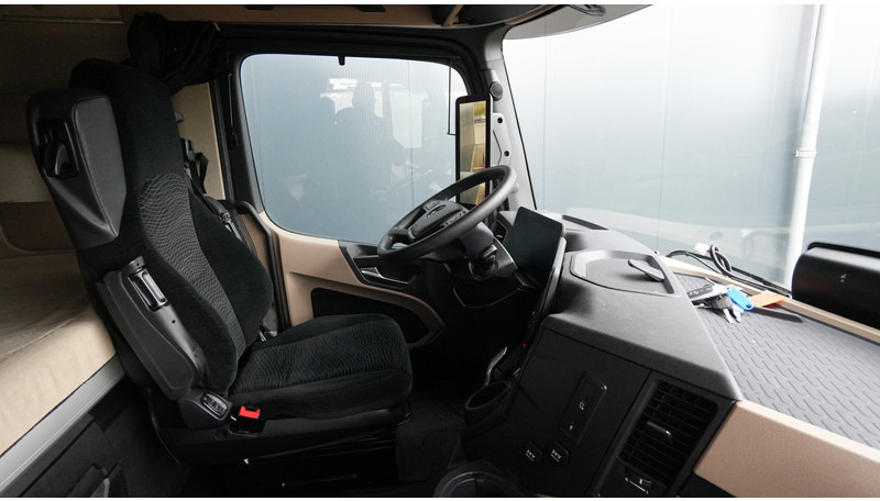 Mercedes-Benz ACTROS 1945 GIGASPACE 727.600KM - Trækker: billede 5 Mercedes-Benz ACTROS 1945 GIGASPACE 727.600KM - Trækker: billede 5
