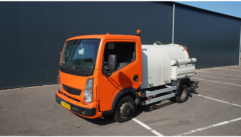 Renault Maxity 130-35/6 CC BROKEN ENGINE HIGH PRESSURE AND VACUUM SYSTEM - Varebil: billede 3 Renault Maxity 130-35/6 CC BROKEN ENGINE HIGH PRESSURE AND VACUUM SYSTEM - Varebil: billede 3