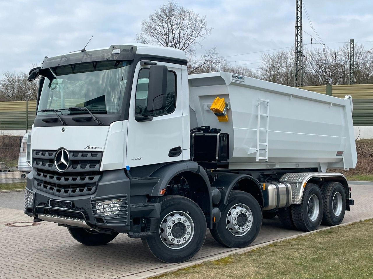 Mercedes-Benz 4142 8X4 Mulden- Kipper - EuromixMTP - Tipvogn lastbil: billede 2 Mercedes-Benz 4142 8X4 Mulden- Kipper - EuromixMTP - Tipvogn lastbil: billede 2