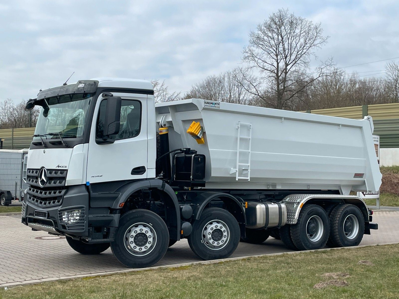 Mercedes-Benz 4142 8X4 Mulden- Kipper - EuromixMTP - Tipvogn lastbil: billede 3 Mercedes-Benz 4142 8X4 Mulden- Kipper - EuromixMTP - Tipvogn lastbil: billede 3