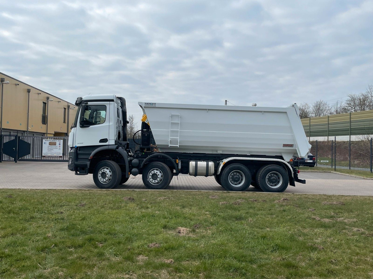 Mercedes-Benz 4142 8X4 Mulden- Kipper - EuromixMTP - Tipvogn lastbil: billede 4 Mercedes-Benz 4142 8X4 Mulden- Kipper - EuromixMTP - Tipvogn lastbil: billede 4