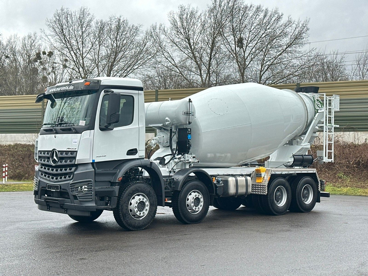 Mercedes-Benz AROCS 5 4242 8x4 Euro5 EuromixMTP EM 12m R - Betonbil: billede 4 Mercedes-Benz AROCS 5 4242 8x4 Euro5 EuromixMTP EM 12m R - Betonbil: billede 4
