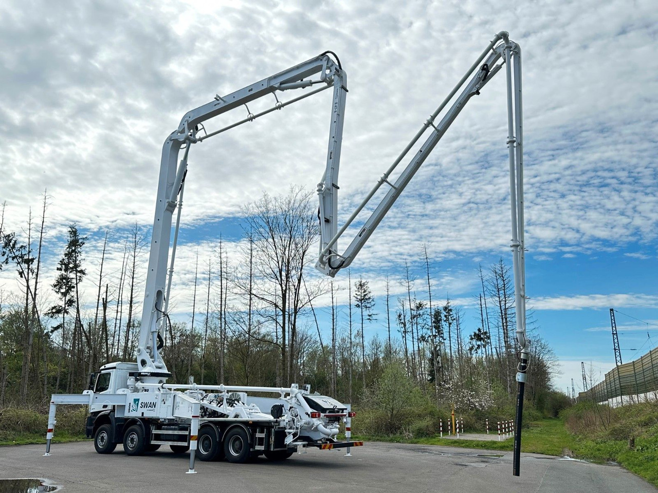 Mercedes-Benz Arocs 5 4542 8x4 SWAN TSP 47-5 160RZ ( 47m ) - Betonpumpe: billede 4 Mercedes-Benz Arocs 5 4542 8x4 SWAN TSP 47-5 160RZ ( 47m ) - Betonpumpe: billede 4