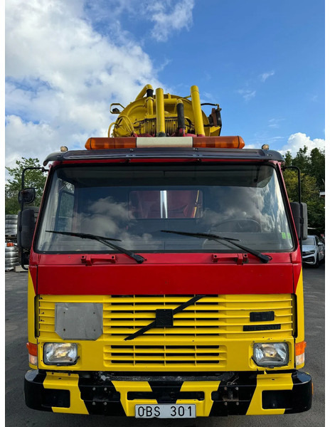 Volvo FL 10.320 12m3 Sludge / Vacuum & High Pressure-Truck, YM: 1990 - Slamsugemaskine: billede 2 Volvo FL 10.320 12m3 Sludge / Vacuum & High Pressure-Truck, YM: 1990 - Slamsugemaskine: billede 2