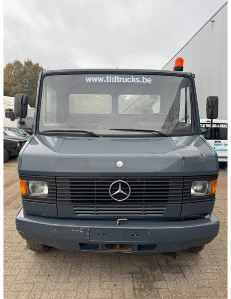 Mercedes-Benz 709D **709D-TIPPER+CRANE-BELGIAN TRUCK** - Tipvogn lastbil, Lastbil med kran: billede 2 Mercedes-Benz 709D **709D-TIPPER+CRANE-BELGIAN TRUCK** - Tipvogn lastbil, Lastbil med kran: billede 2