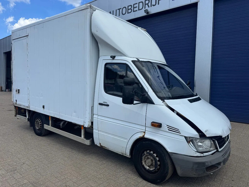 Mercedes-Benz Sprinter 313 **BOX+LIFT** - Varebil med kasse: billede 3 Mercedes-Benz Sprinter 313 **BOX+LIFT** - Varebil med kasse: billede 3