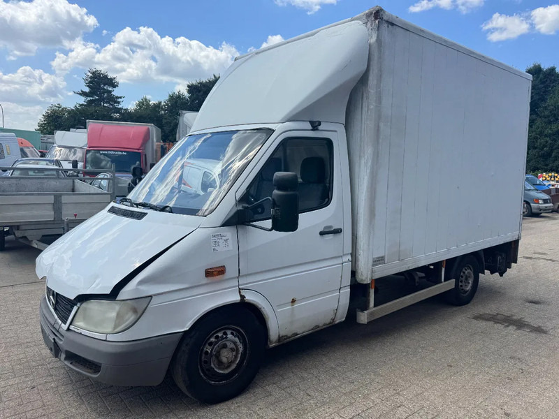 Mercedes-Benz Sprinter 313 **BOX+LIFT** - Varebil med kasse: billede 1 Mercedes-Benz Sprinter 313 **BOX+LIFT** - Varebil med kasse: billede 1