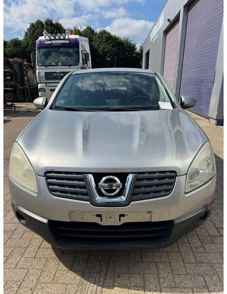Nissan QASHQAI **PETROL-BENZINE-AC** - Hatchback: billede 2 Nissan QASHQAI **PETROL-BENZINE-AC** - Hatchback: billede 2