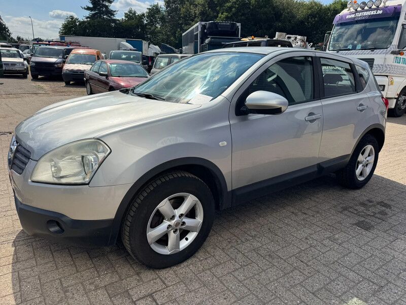 Nissan QASHQAI **PETROL-BENZINE-AC** - Hatchback: billede 1 Nissan QASHQAI **PETROL-BENZINE-AC** - Hatchback: billede 1
