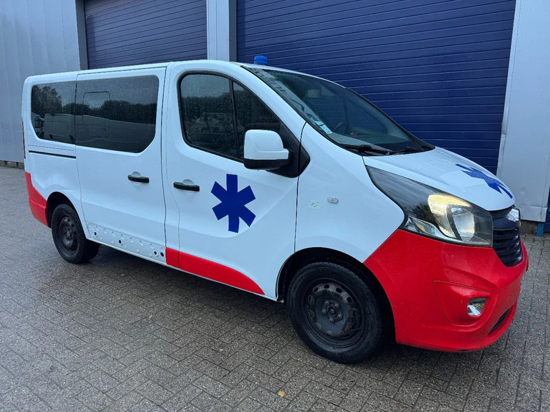 Opel Vivaro **AMBULANCE-RETTUNGSWAGEN** - Ambulance: billede 1 Opel Vivaro **AMBULANCE-RETTUNGSWAGEN** - Ambulance: billede 1