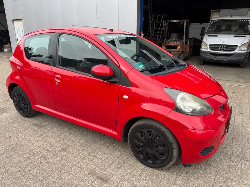 Toyota Aygo **5DOORS-BELGIAN CAR** - Hatchback: billede 3 Toyota Aygo **5DOORS-BELGIAN CAR** - Hatchback: billede 3