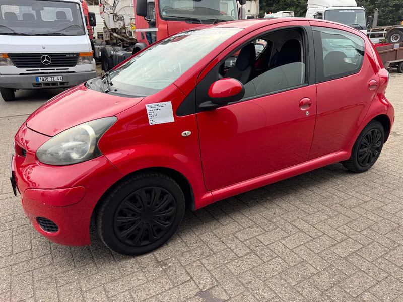 Toyota Aygo **5DOORS-BELGIAN CAR** - Hatchback: billede 1 Toyota Aygo **5DOORS-BELGIAN CAR** - Hatchback: billede 1