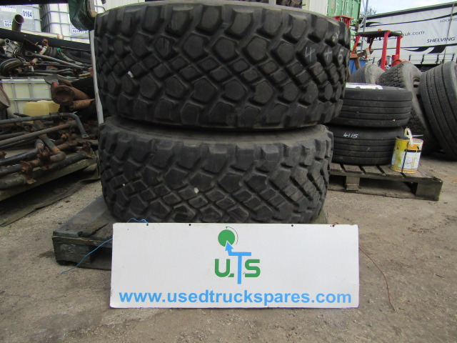 445/65/22.5 TRACK GRIP MICHELIN (2) EX SCAMMEL 6X6 COMPLETE WITH RIMS - Dæk for Lastbil: billede 1 445/65/22.5 TRACK GRIP MICHELIN (2) EX SCAMMEL 6X6 COMPLETE WITH RIMS - Dæk for Lastbil: billede 1