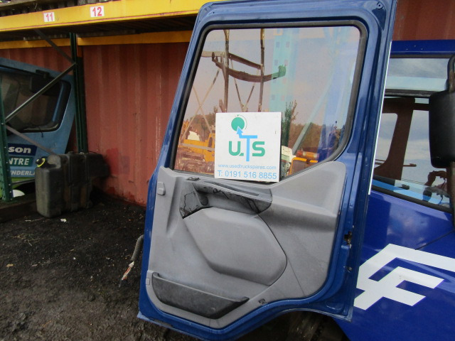 DAF LF 45/55 OFFSIDE (DRIVER) COMPLETE DOOR - Førerhus og interiør for Lastbil: billede 3 DAF LF 45/55 OFFSIDE (DRIVER) COMPLETE DOOR - Førerhus og interiør for Lastbil: billede 3