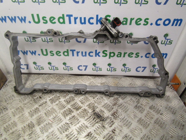 ISUZU N75 4HK1 EURO 5 ROCKER COVER SPACER & SENSOR - Motor og reservedele for Lastbil: billede 2 ISUZU N75 4HK1 EURO 5 ROCKER COVER SPACER & SENSOR - Motor og reservedele for Lastbil: billede 2