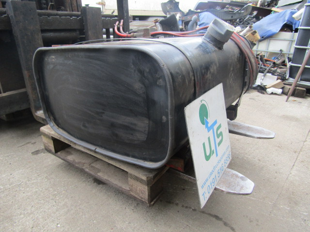 MAN 8163 (LE2000) FUEL TANK COMPLETE - Brændstoftank for Lastbil: billede 2 MAN 8163 (LE2000) FUEL TANK COMPLETE - Brændstoftank for Lastbil: billede 2