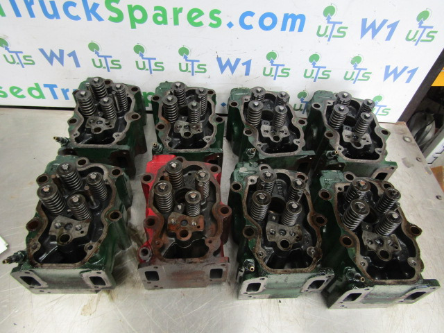 SCANIA 144/164 V8 CYLINDER HEAD - Motor og reservedele for Lastbil: billede 2 SCANIA 144/164 V8 CYLINDER HEAD - Motor og reservedele for Lastbil: billede 2