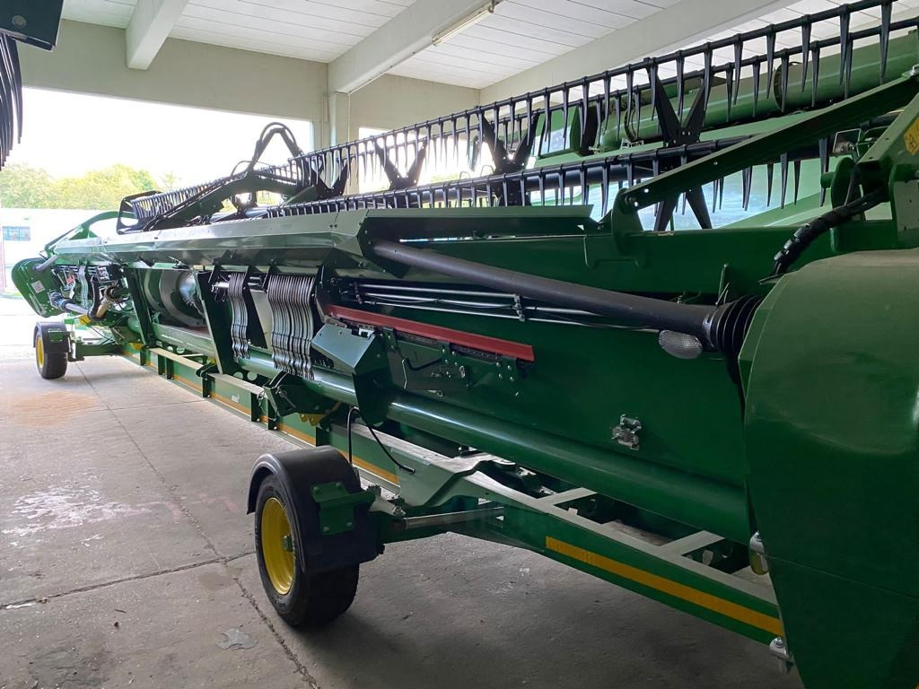 John Deere 740 PREMIUM FLOW - 12,20 M - Skærebord til korn: billede 5 John Deere 740 PREMIUM FLOW - 12,20 M - Skærebord til korn: billede 5