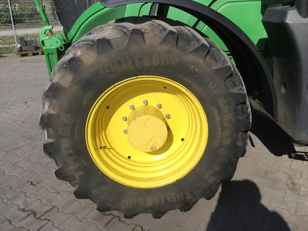 Leje en John Deere TRAKTOR 6155R John Deere TRAKTOR 6155R: billede 11